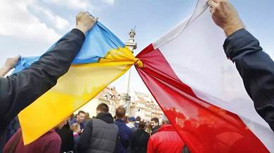 ​صحيفة: الاتفاقات بين وارسو وكييف "ضم ناعم" من بولندا لأراضي أوكرانيا